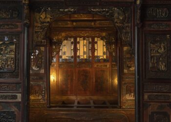 Uncovering the Mysteries: 10 Curious Historical Facts That Will Amaze You